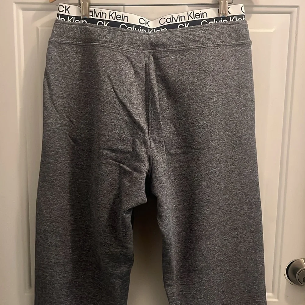 Calvin Klein Sweatpants - Picture 5 of 11